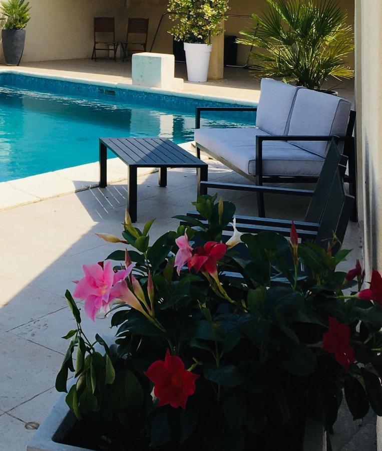 La Villa Mediterranee Wellness Spa Piscine Saint-Drezery ภายนอก รูปภาพ