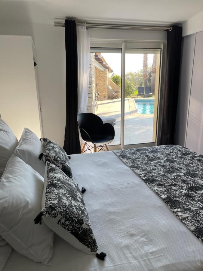 La Villa Mediterranee Wellness Spa Piscine Saint-Drezery ภายนอก รูปภาพ